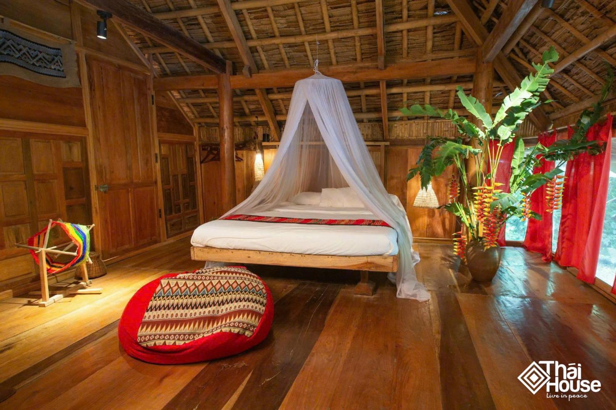 Thai House Pu Luong - Century Old Stilt House With Terrace Views Huong Ba Thuoc Dış mekan fotoğraf