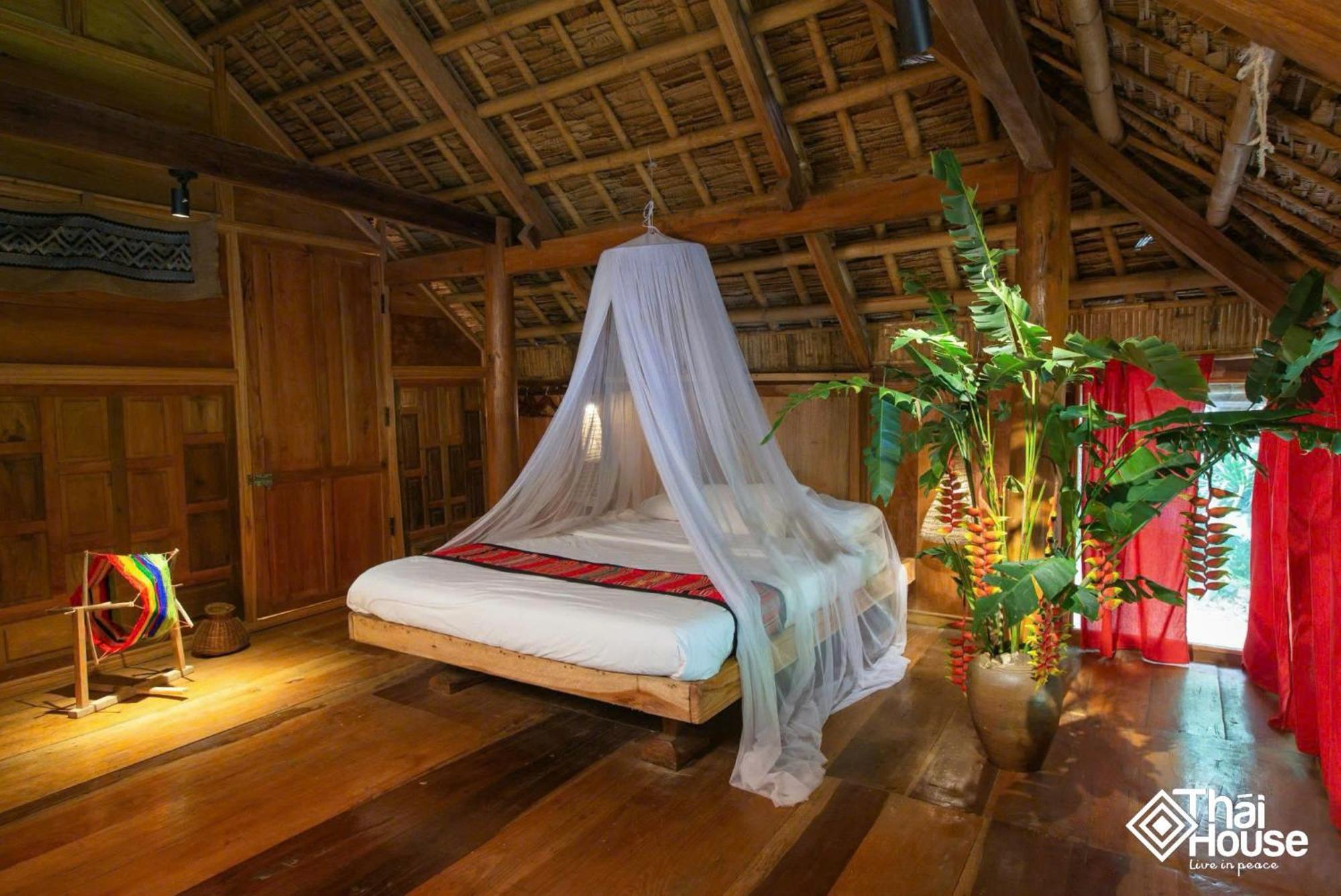 Thai House Pu Luong - Century Old Stilt House With Terrace Views Huong Ba Thuoc Dış mekan fotoğraf