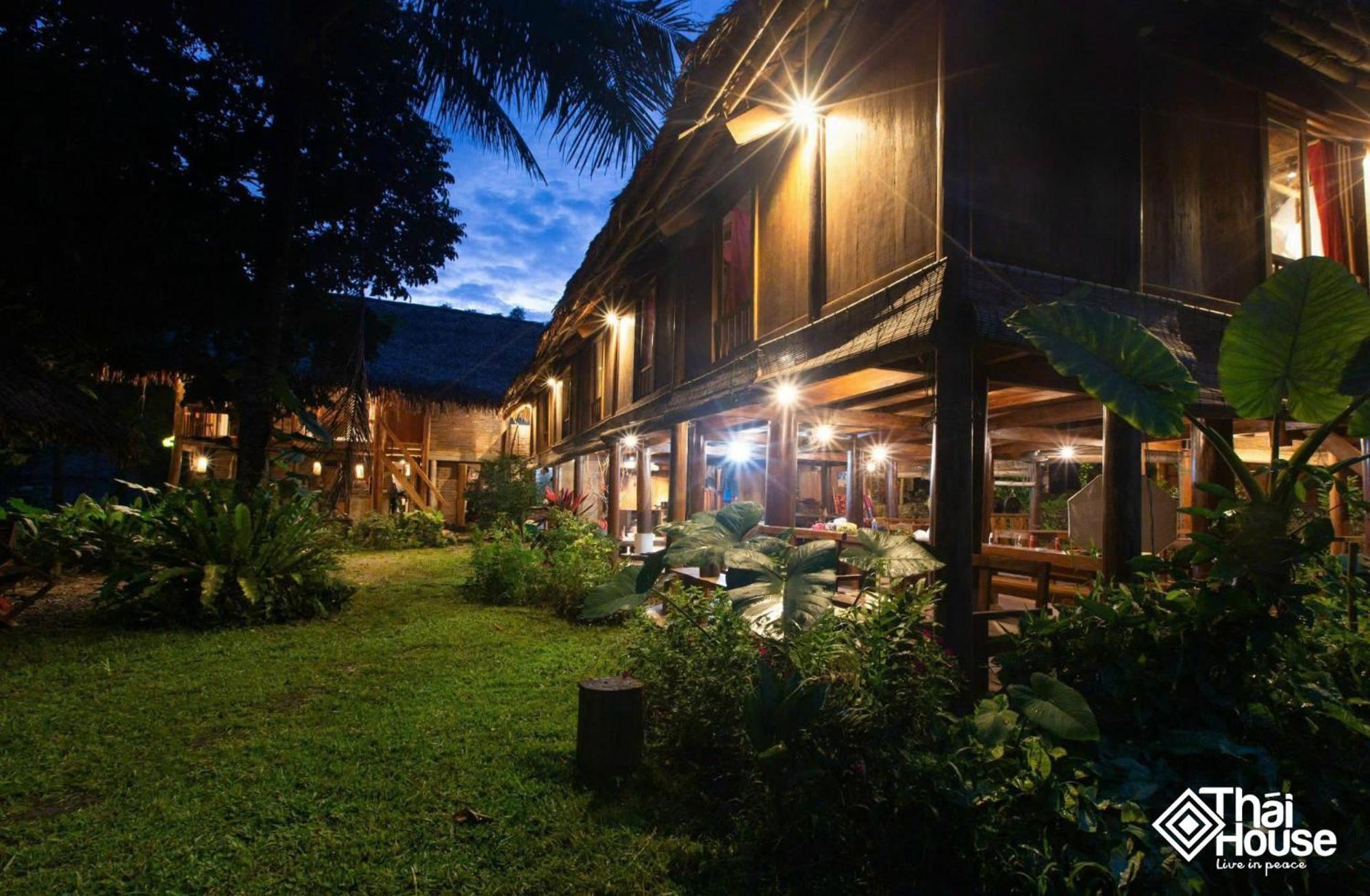 Thai House Pu Luong - Century Old Stilt House With Terrace Views Huong Ba Thuoc Dış mekan fotoğraf